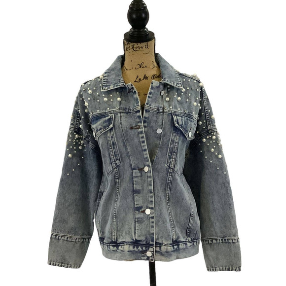 Veveret Jackets & Blazers - Veveret Medium / Light Wash Denim Size 1XL Women Pearl & Rhinestones Jean Jacket